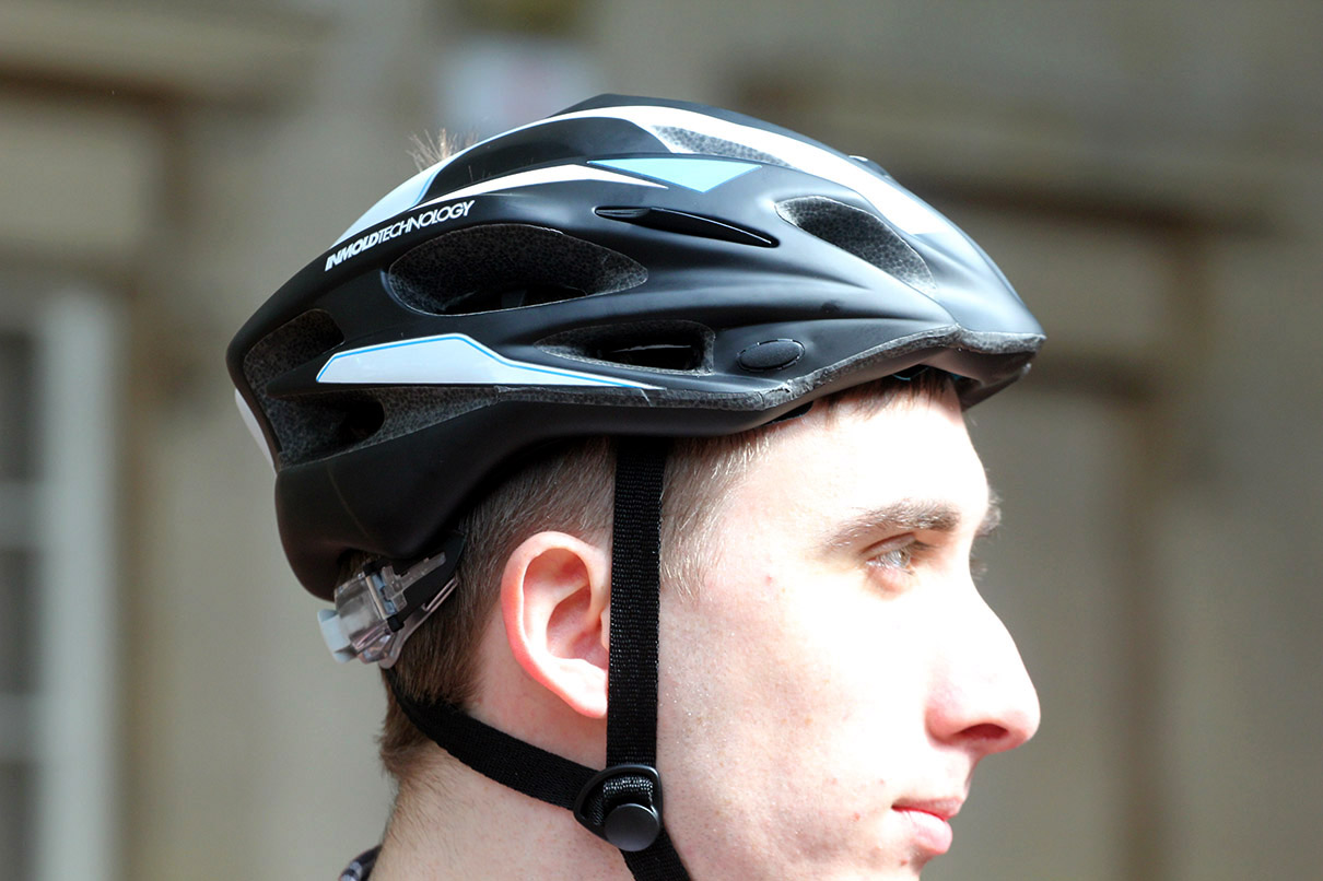 Review: B'Twin Bike Helmet 700 | Road.cc